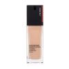 Shiseido Synchro Skin Radiant Lifting SPF30 Puder za ženske 30 ml Odtenek 160 Shell