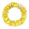 By Eloise London Silk Scrunchie Gold Heart Elastika za lase za ženske 1 kos Odtenek Mellow Yellow
