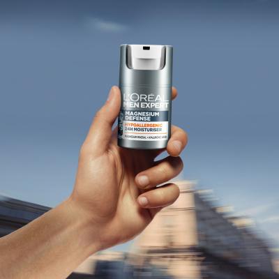 L&#039;Oréal Paris Men Expert Magnesium Defence 24H Dnevna krema za obraz za moške 50 ml