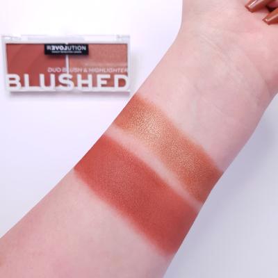 Revolution Relove Colour Play Blushed Duo Blush &amp; Highlighter Paletka za konturing za ženske 5,8 g Odtenek Baby