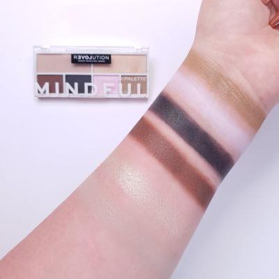 Revolution Relove Colour Play Shadow Palette Senčilo za oči za ženske 5,2 g Odtenek Mindful