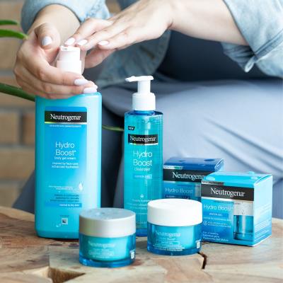 Neutrogena Hydro Boost Darilni set dnevni gel za obraz Hydro Boost Water Gel 50 ml + nočna krema za obraz Hydro Boost Sleeping Cream 50 ml