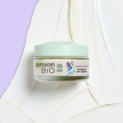 Garnier Bio Lavandin Youth Darilni set dnevna krema za obraz Bio Lavandin Youth Plumping Day Cream 50 ml + nočna krema za obraz Bio Lavandin Youth Plumping Night Cream 50 ml