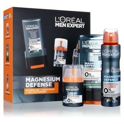 L&#039;Oréal Paris Men Expert Magnesium Defence Darilni set dnevna krema za obraz Men Expert Magnesium Defence 24h Moisturizer 50 ml + deodorant Men Expert Magnesium Defence 150 ml + gel za prhanje Men Expert Magnesium Defence Shower Gel 300 ml