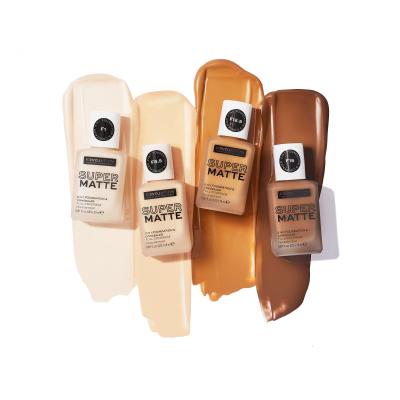 Revolution Relove Super Matte 2 in 1 Foundation &amp; Concealer Puder za ženske 24 ml Odtenek F1