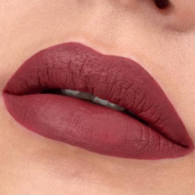 Essence 8h Matte Liquid Lipstick Šminka za ženske 2,5 ml Odtenek 08 Dark Berry