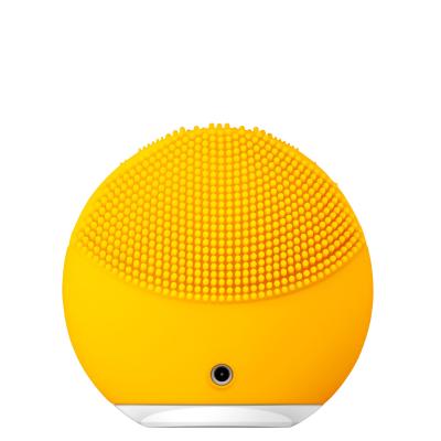 Foreo LUNA™ Mini 2 T-Sonic Facial Cleansing Device Čistilna krtačka za ženske 1 kos Odtenek Sunflower Yellow
