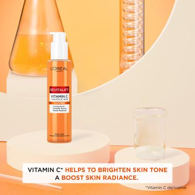 L&#039;Oréal Paris Revitalift Clinical Vitamin C + Salicylic Acid Cleanser Čistilna pena 150 ml