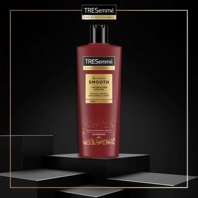 TRESemmé Keratin Smooth Shampoo Šampon za ženske 400 ml