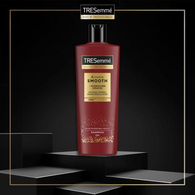 TRESemmé Keratin Smooth Shampoo Šampon za ženske 400 ml