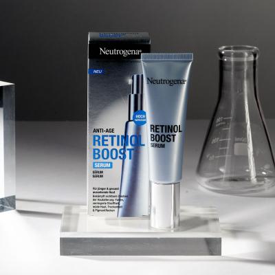 Neutrogena Retinol Boost Darilni set nočna krema za obraz Retinol Boost Night Cream 50 ml + dnevni serum za obraz Retinol Boost Serum 30 ml + krema za področje okoli oči Retinol Boost Eye Cream 15 ml