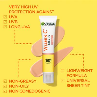 Garnier Skin Naturals Vitamin C Daily UV Glow SPF50+ Dnevna krema za obraz za ženske 40 ml