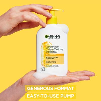 Garnier Skin Naturals Vitamin C Brightening Cream Cleanser Čistilna krema za ženske 250 ml