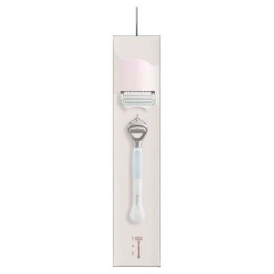 Gillette Venus Satin Care For Pubic Hair &amp; Skin Brivnik za ženske 1 kos