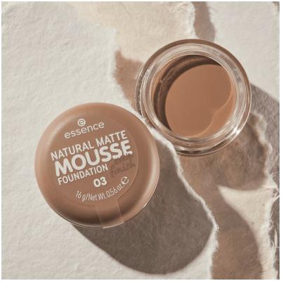 Essence Natural Matte Mousse Puder za ženske 16 g Odtenek 03