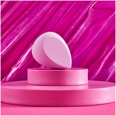 Essence Make-Up &amp; Baking Sponge Aplikator za ličenje za ženske 1 kos Odtenek 01 Dab &amp; Blend