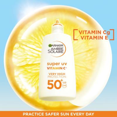 Garnier Ambre Solaire Super UV Vitamin C SPF50+ Zaščita pred soncem za obraz 40 ml