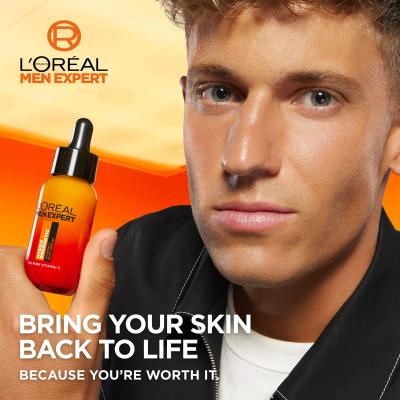 L&#039;Oréal Paris Men Expert Hydra Energetic Vitamin C Shot Serum Serum za obraz za moške 30 ml