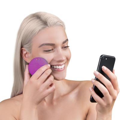 Foreo LUNA™ Fofo Facial Cleansing Brush Čistilna krtačka za ženske 1 kos Odtenek Purple brez škatle
