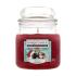 Yankee Candle Home Inspiration Pugs & Kisses Christmas Limited Edition Dišeča svečka 340 g