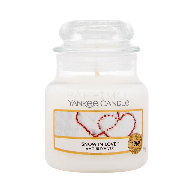 Yankee Candle Snow In Love Dišeča svečka 104 g